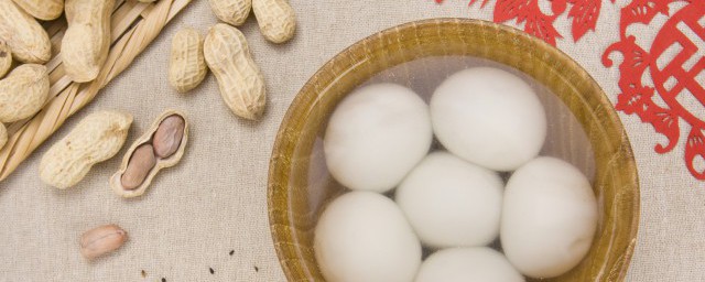 怎样制作简易版脆皮汤圆 简易版脆皮汤圆教程