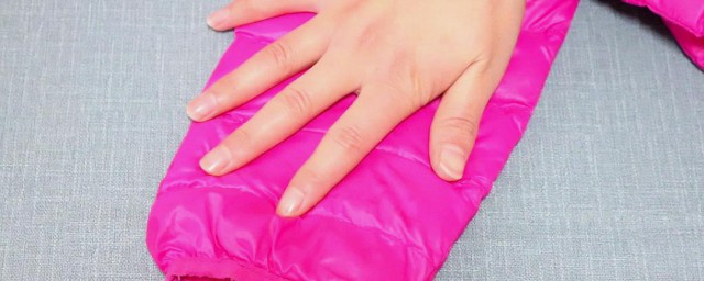 羽绒服洗完了腥臭味咋回事 去掉羽绒服的技巧