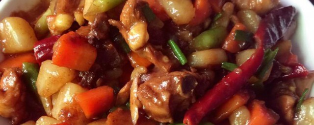 双酱鸡块炖土豆的做法 双酱鸡块炖土豆怎么做