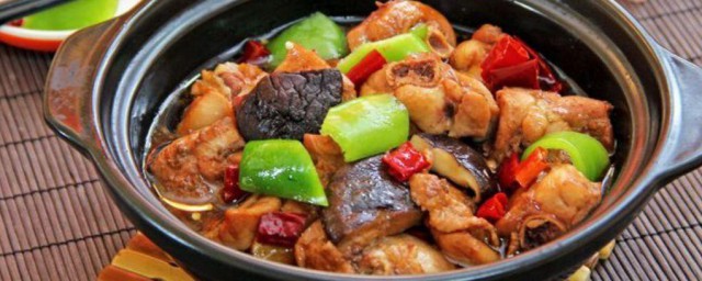正宗黄焖鸡怎样做才好吃 正宗黄焖鸡的做法