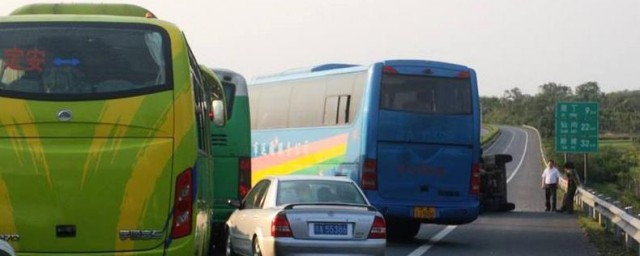 客车高速驾驶技巧 高速公路驾驶技巧有哪些
