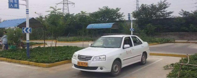 科目二开车挂挡的技巧 关于科目二开车挂挡的技巧