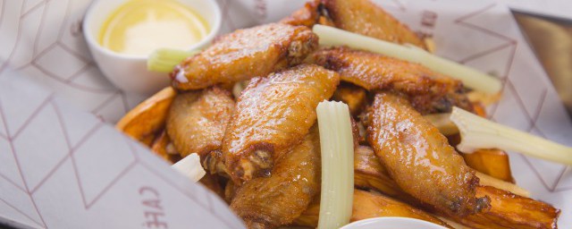 西餐常用的烹饪方式有哪些 西餐常用的烹饪方法