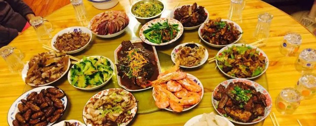 年夜饭哪些菜适合做 适合做年夜饭的菜有哪些
