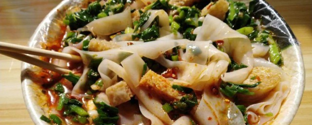 凉皮汤的制作要领教程 凉皮调料配料汤料的制作方法