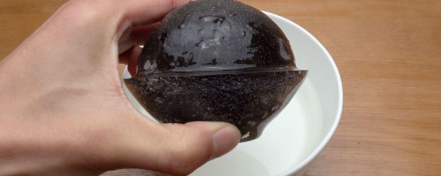 冻梨要剥皮吃吗 冻梨如何吃