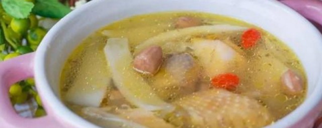 怎样去除鸡汤厚厚的油 去除鸡汤油的技巧