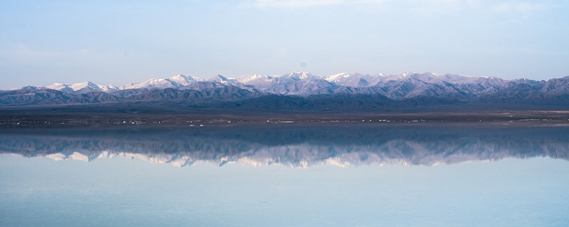 乌兰湖为什么被称为地球之心