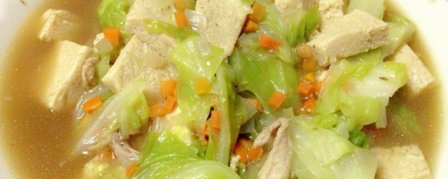 冬天豆腐炖白菜如何做 制作豆腐炖白菜的要领