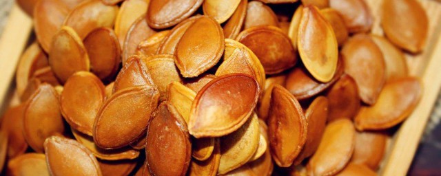 生南瓜子如何炒好吃又简单 生南瓜子如何炒好吃又简单