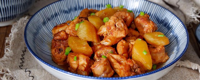 鸡肉焖土豆做法 鸡肉焖土豆的家常做法