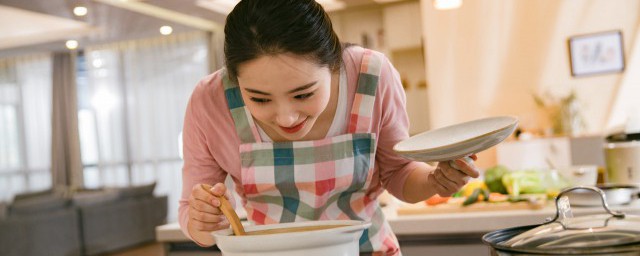 枸杞鲈鱼汤做法 怎样做枸杞鲈鱼汤