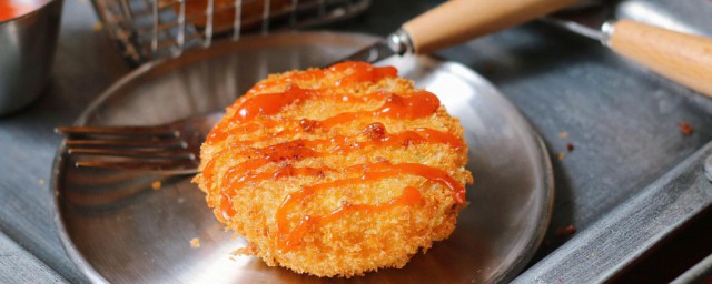 香酥可乐薯饼做法 做可乐薯饼的次序