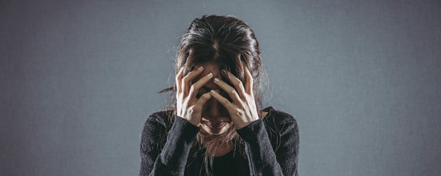 做了错事悔过的句子 早知今日悔不当初