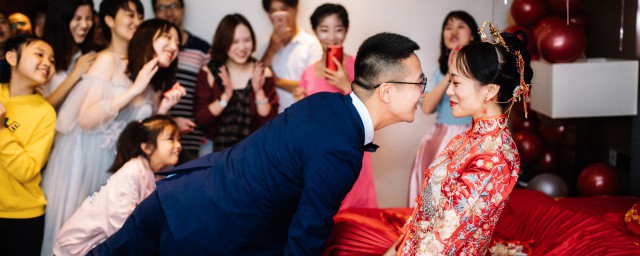 祝福女同学结婚的祝福语 女同学结婚怎么祝福