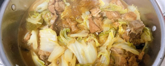 排骨白菜怎样做才好 排骨炖白菜的教程