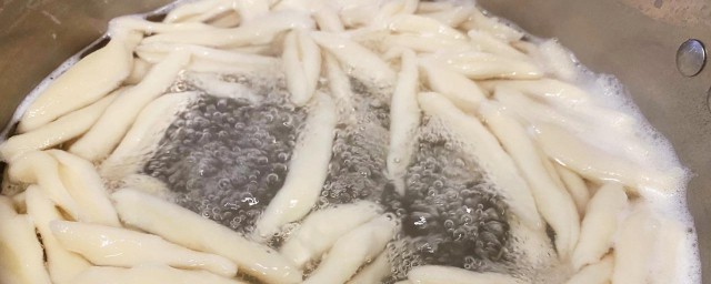 剪刀面的做法 简介剪刀面的做法