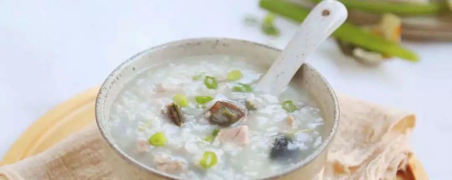 煮熟的米饭怎样做皮蛋瘦肉粥 米饭变皮蛋瘦肉粥的技巧