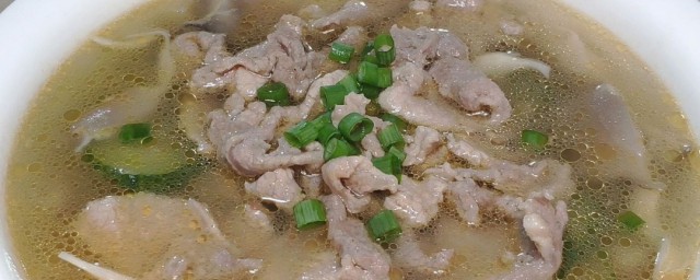 甜润菌子汤做法诀窍 甜润菌子汤做法如下