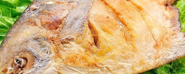 香煎白鲳鱼怎样做 制作香煎白鲳鱼的技巧
