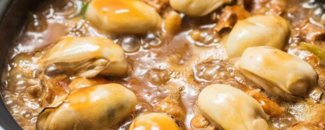 生蚝鸡煲怎样做 制作生蚝鸡煲的技巧