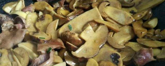 菌子油的家常做法 菌子油怎样做