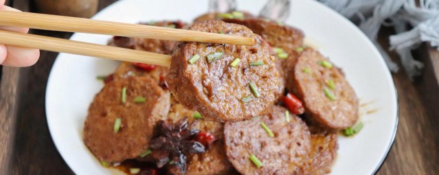 红烧素鸡怎样做 制作红烧素鸡的技巧