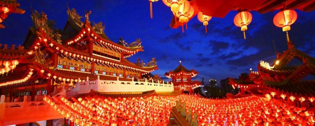 寒假除夕夜初中700字 简介寒假除夕夜初中700字