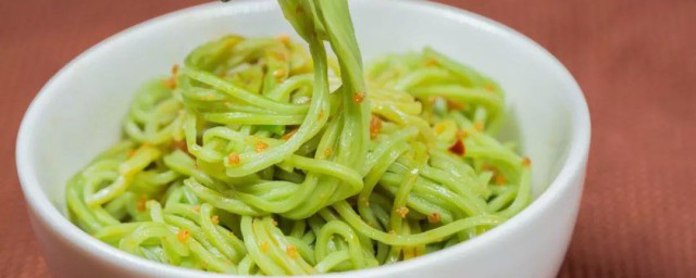 菠菜面的家常做法 做菠菜面的诀窍