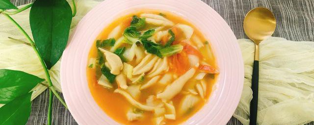 葱油剪刀面的做法 美味葱油剪刀面的做法
