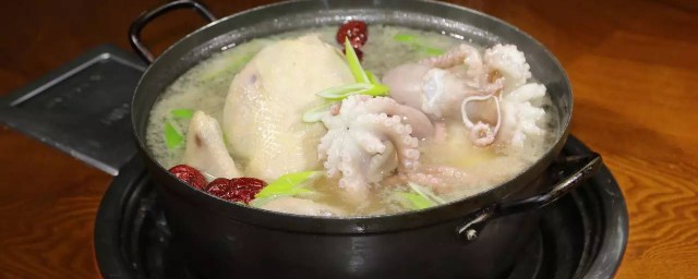 形容肉汤味道鲜美的句子 形容肉汤味道鲜美的句子有哪些
