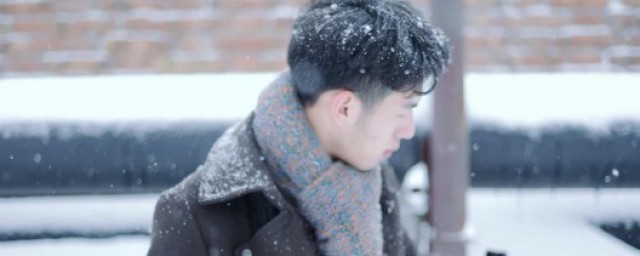 男生对镜子拍照方式 男生对镜子拍照如何好看