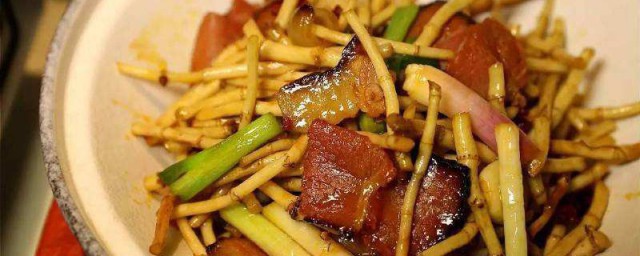 腊肉折耳根怎样做 腊肉折耳根怎样做