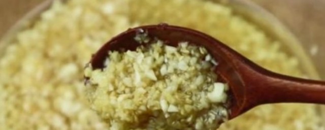 凉拌菜里的大蒜怎样弄 凉拌菜里的大蒜做法