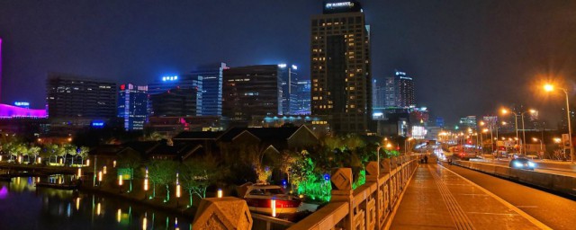 手机夜景拍摄有什么技巧 手机夜景拍摄有哪些技巧呢