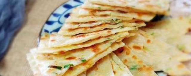 葱花薄饼的做法 葱花薄饼怎样做好吃