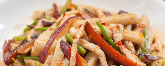 咸肉炒年糕怎样做 咸肉炒年糕的做法