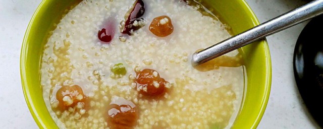 苹果红枣小米粥 苹果红枣小米粥做法介绍