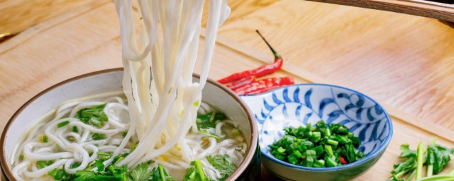 玉米酸汤面块制作办法 玉米酸汤面块做法