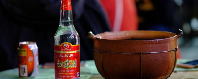红米酒的配料技巧 家中自制红米酒的制作技巧
