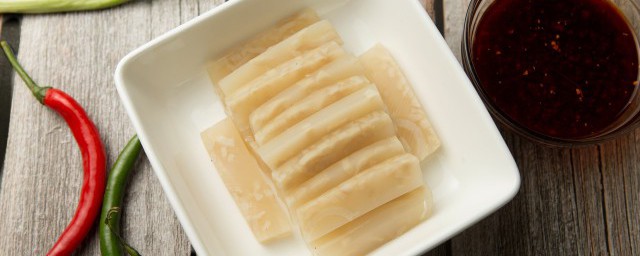 怎样做肉皮冻好吃又简单 制作肉皮冻的技巧