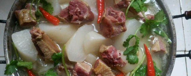 鸭腿炖白萝卜的做法 鸭腿炖白萝卜做法介绍