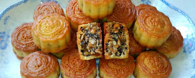 制作五仁月饼馅的方式 五仁月饼馅的做法