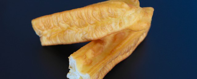 怎样用膨松剂炸油条 怎样用膨松剂炸油条