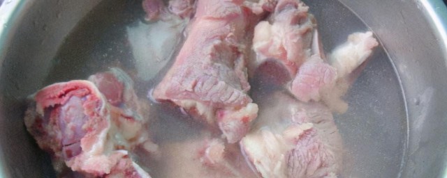 骨头汤怎么去腥 骨头汤怎么去腥