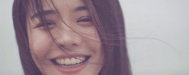 消除黑眼圈和眼袋的简单要领 消除黑眼圈和眼袋的简单要领有什么