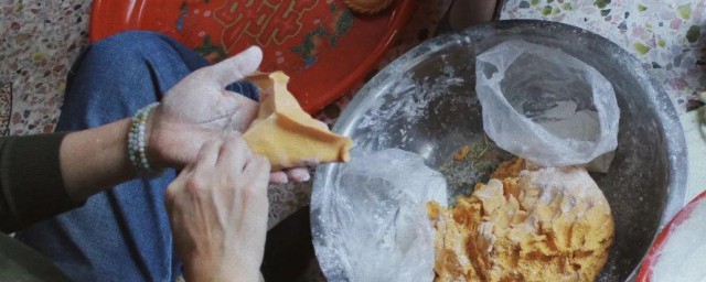 潮汕三角油粿的做法次序 潮汕三角油粿的详细做法