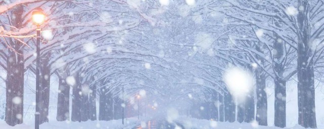 关于下雪的文案短句 关于下雪的朋友圈文案