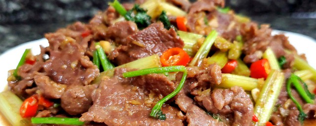 怎样将老牛肉做的更鲜嫩 牛肉怎样做会比较嫩一些