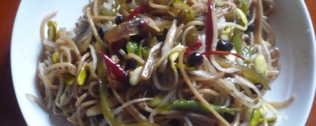 豆芽老干妈炒面如何做 豆芽老干妈炒面做法介绍